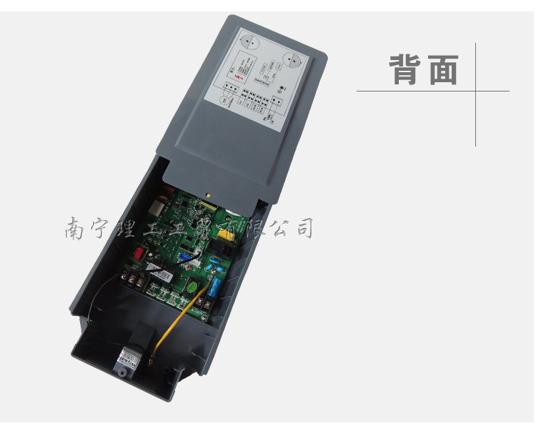 環(huán)保空調(diào)控制器背面